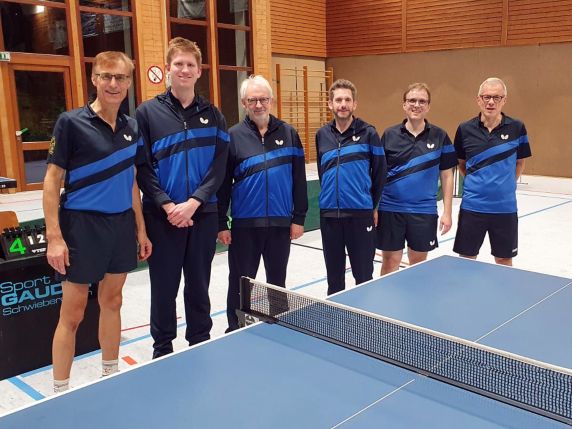 Hoheneck IV Tischtennismannschaft im Ligaspiel gegen Mundelsheim